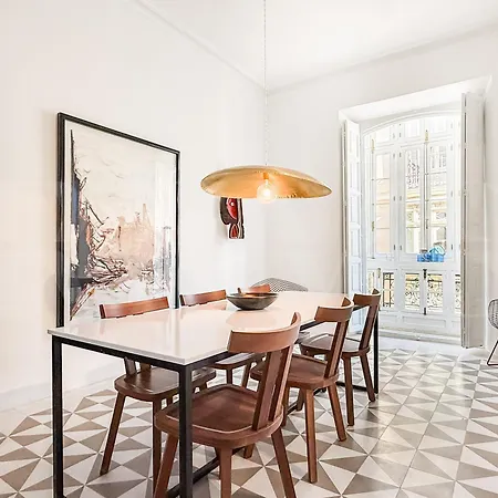 Appartamento Spacious In Old Town Rems