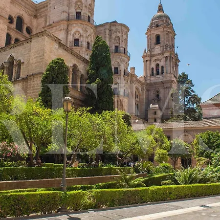 Spacious In Old Town Rems * Málaga