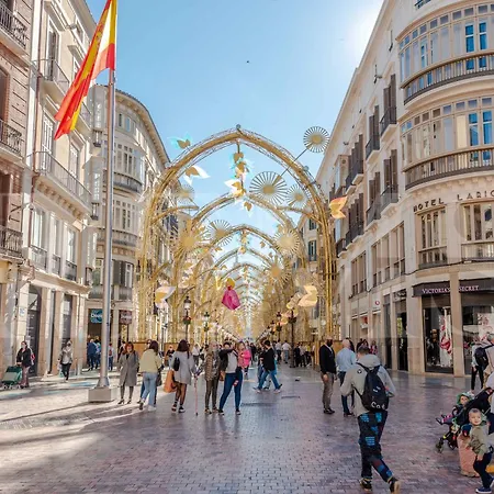 Spacious In Old Town Rems Málaga