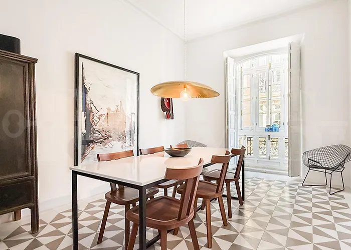 Appartamento Spacious In Old Town Rems