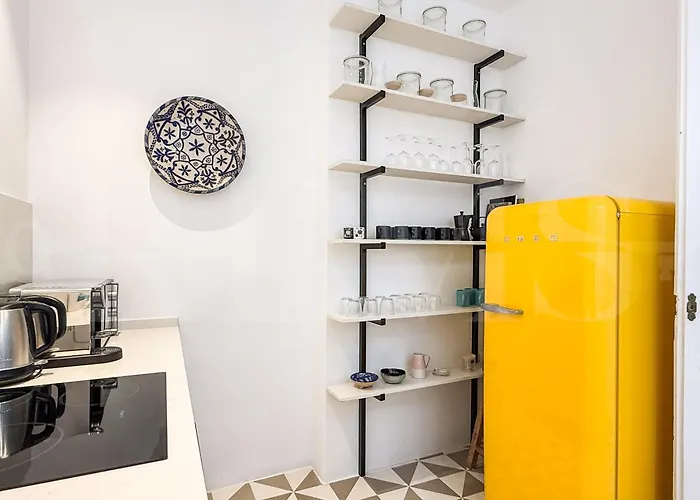 Spacious In Old Town Rems *